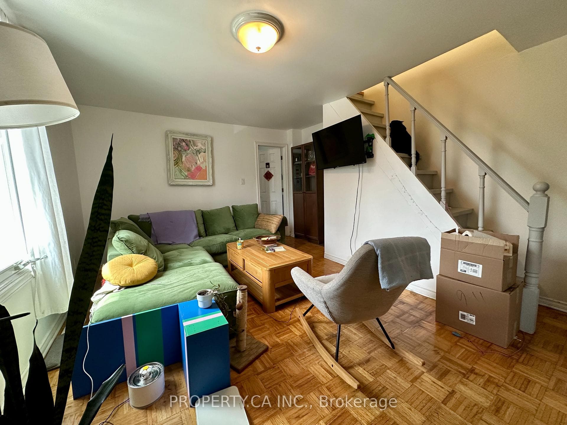 129 Munro Street Unit Upper photo 4
