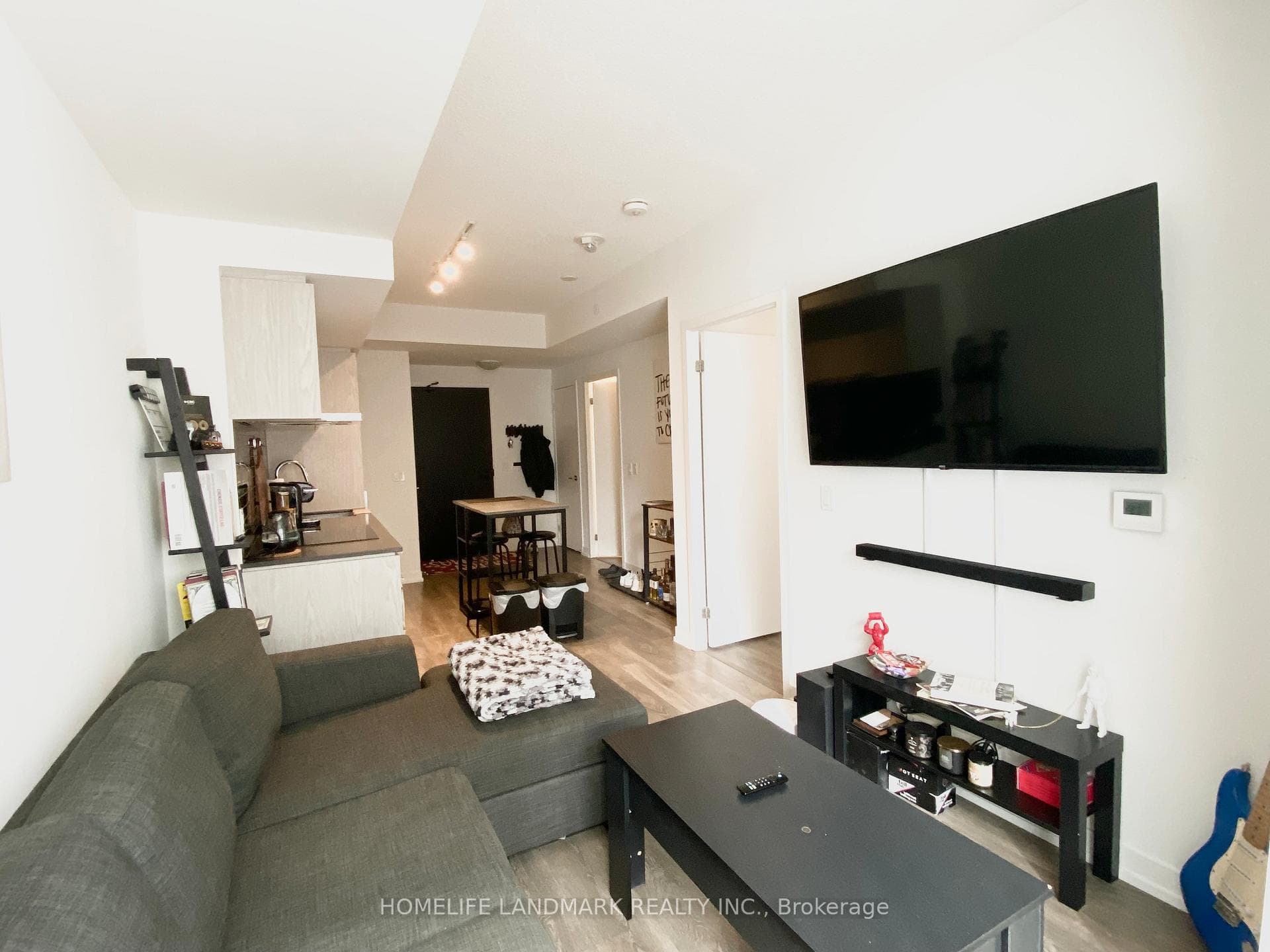 60 Shuter Street Unit 205 photo 5