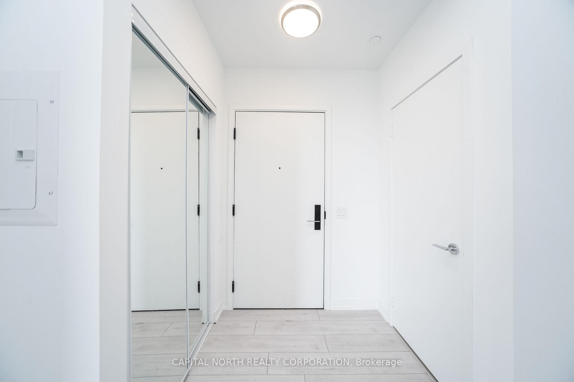 270 Dufferin Street Unit LP10 photo 3