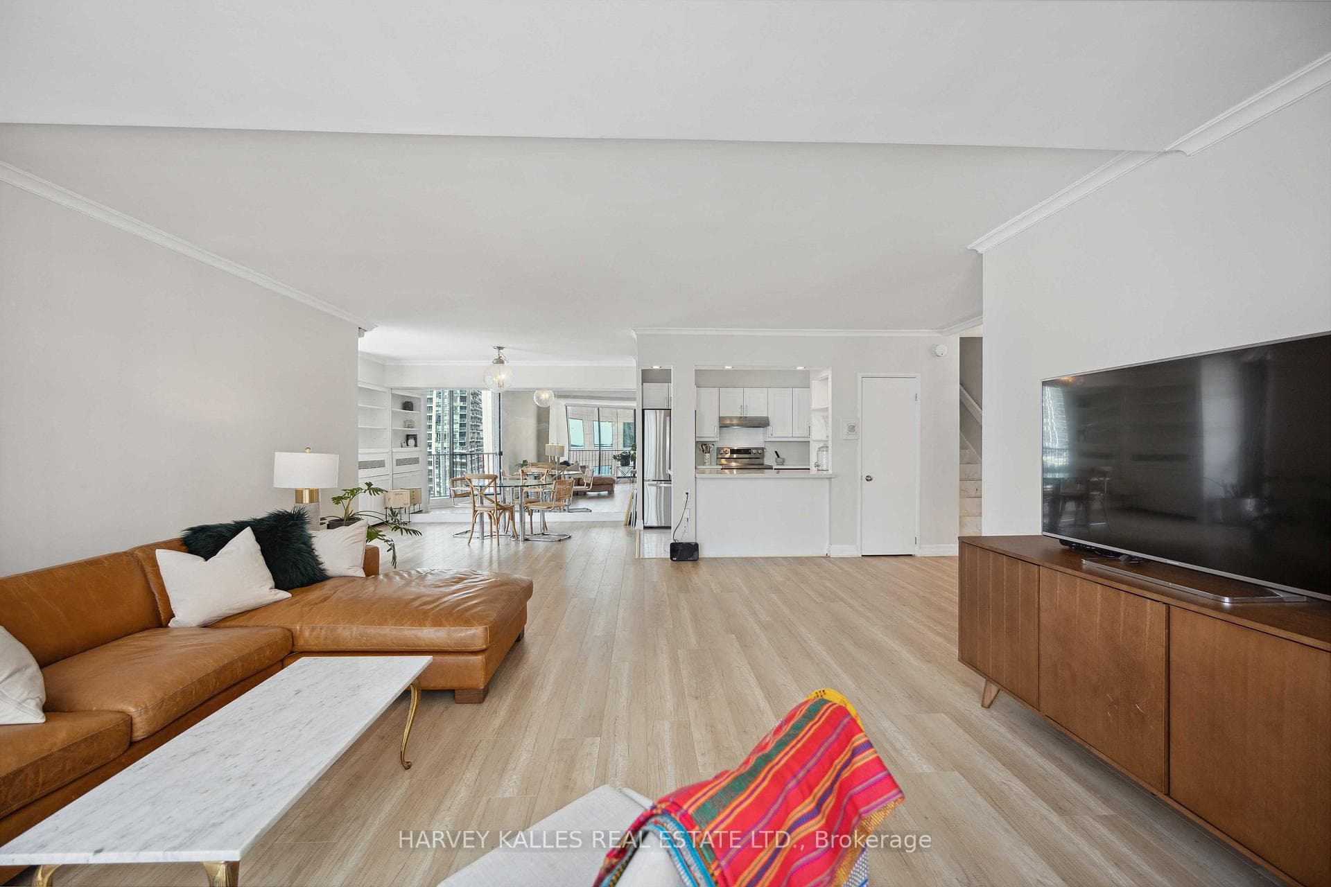 33 Harbour Square Unit 1433 photo 12