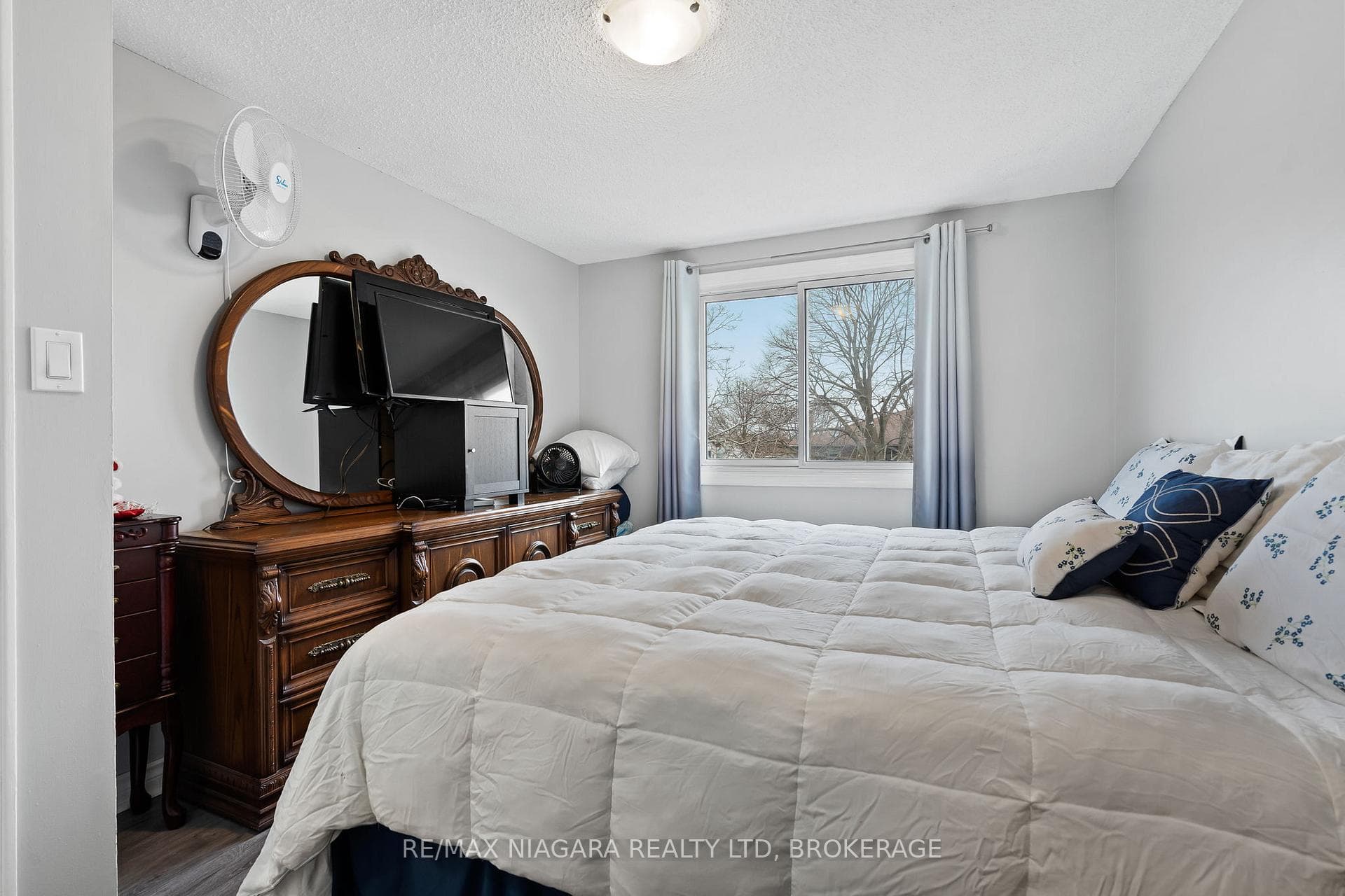 21 Dundee Drive photo 13