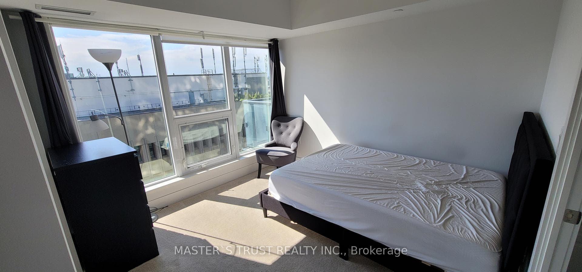 955 Bay Street Unit 2407 photo 5