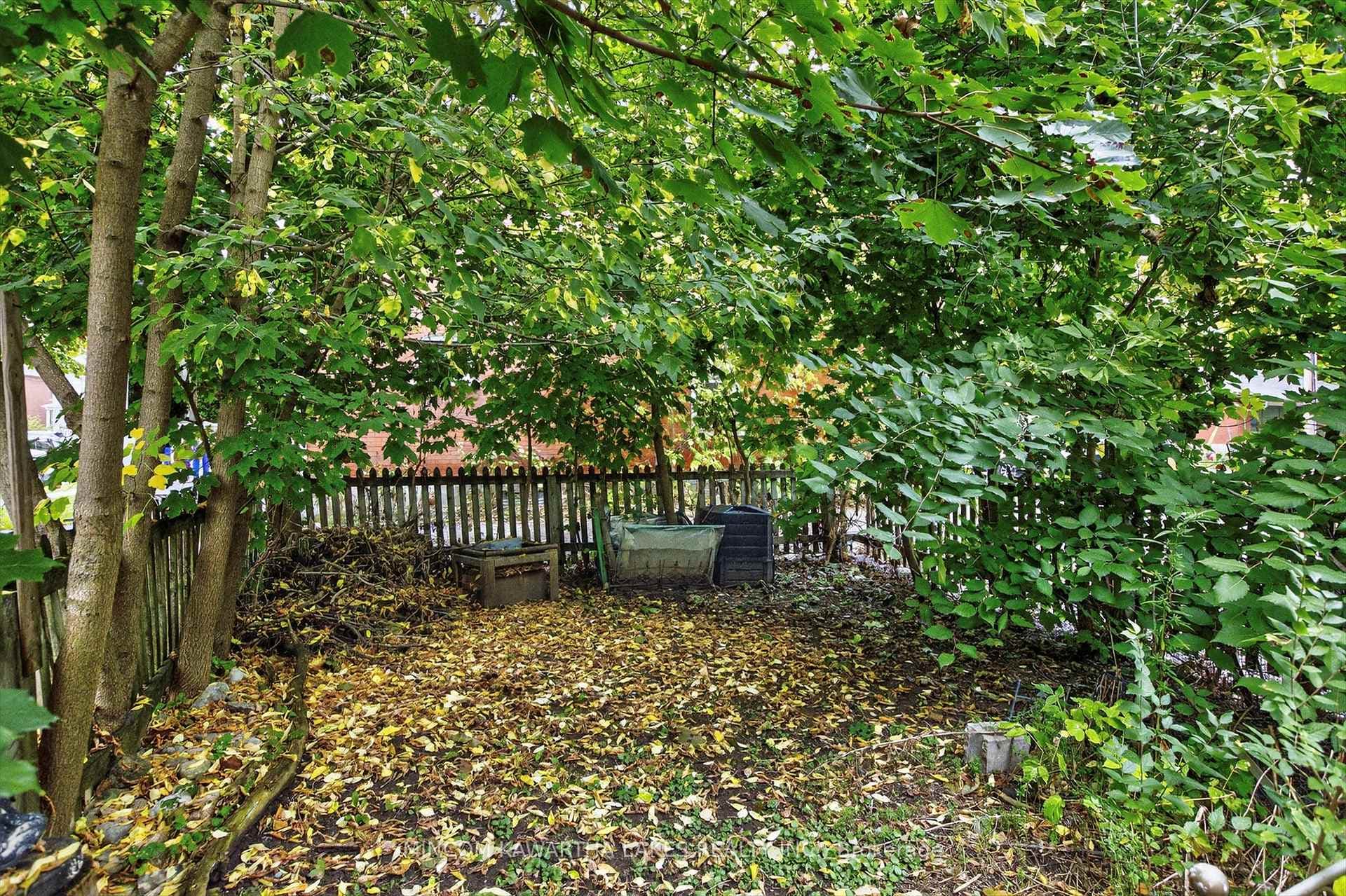 563 Aylmer Street photo 44