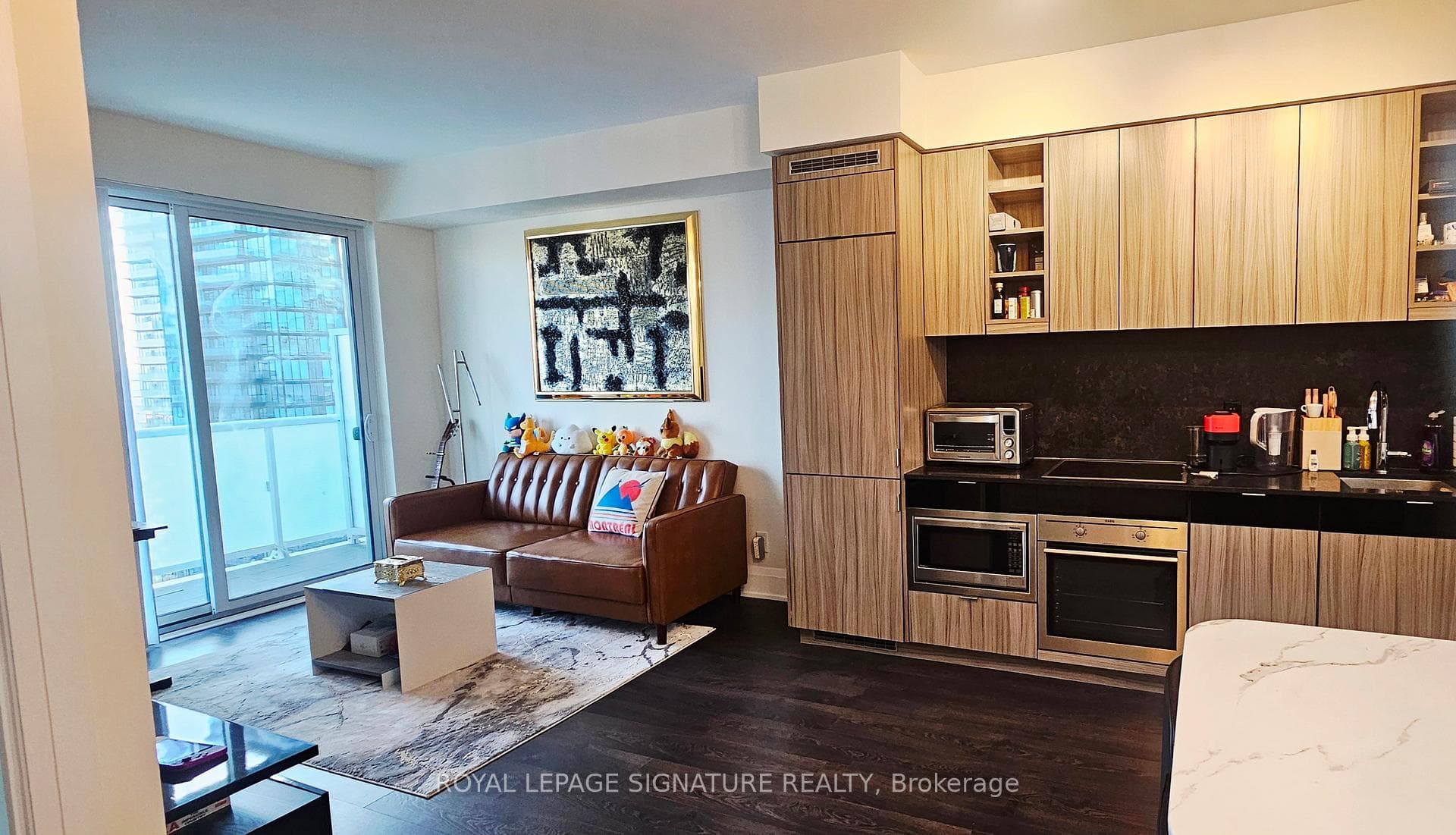 101 Erskine Avenue Unit 2105 photo 3