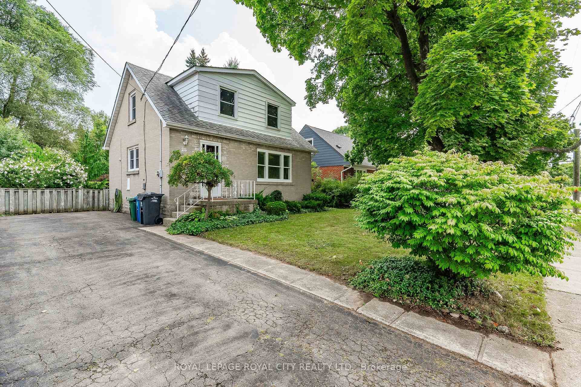 25 Vancouver Drive photo 3