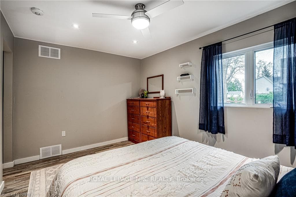 259 Lake Street photo 16
