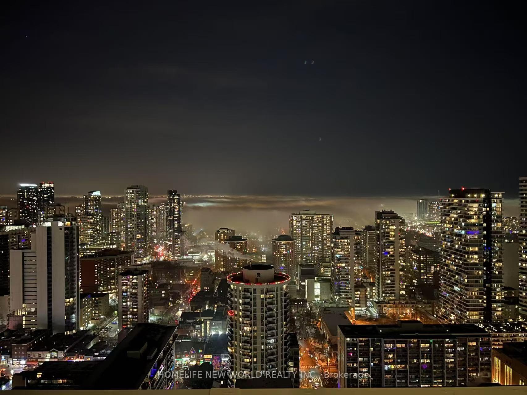 501 Yonge Street Unit 3707 photo 12