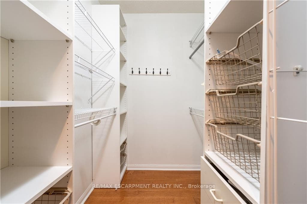 415 Locust Street Unit 303 photo 20