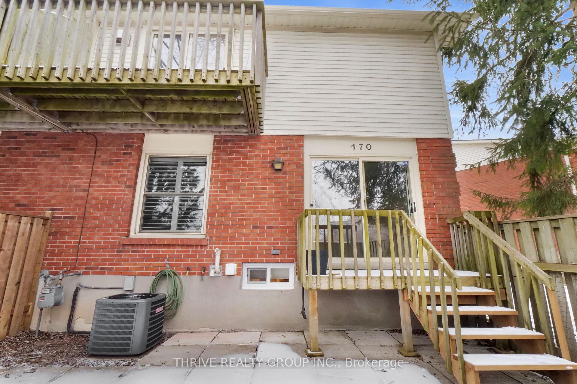 470 Wilkins Street photo 32