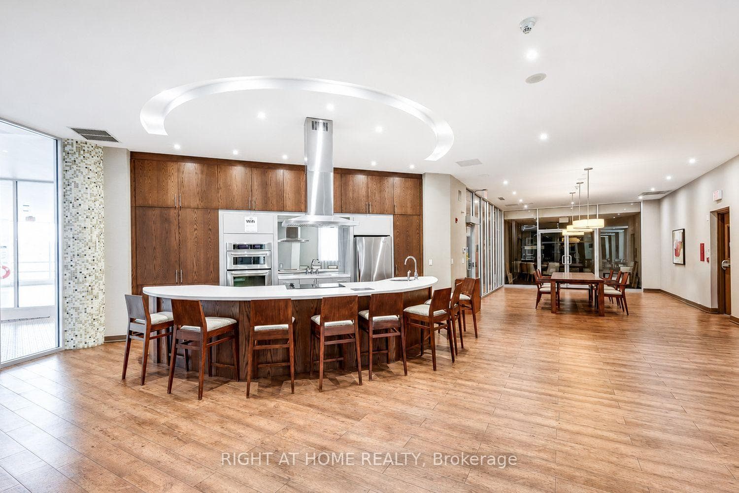 2240 Lake Shore Boulevard Unit 3104 photo 36