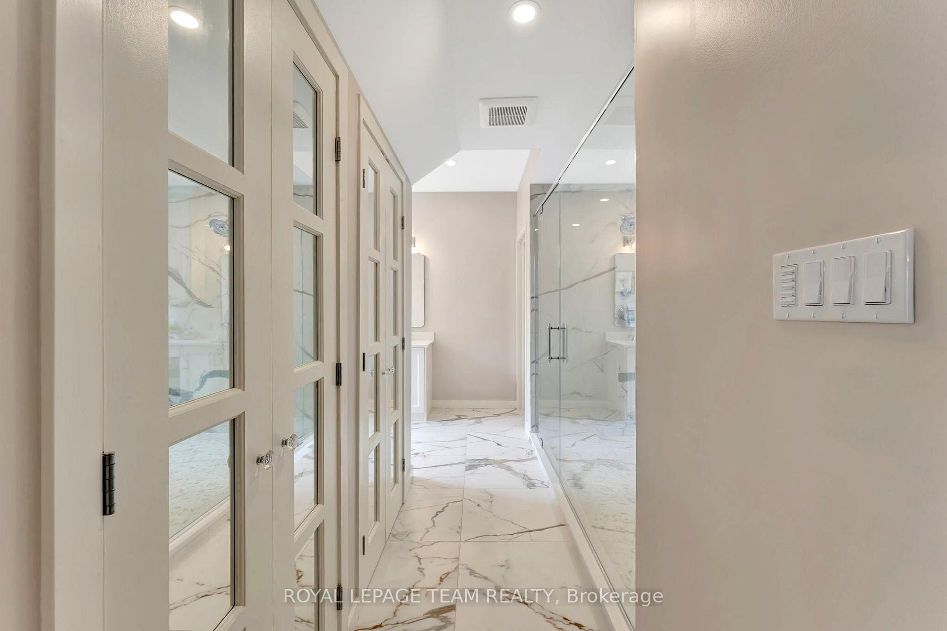 Breathtaking Ensuite bathroom, heated floors