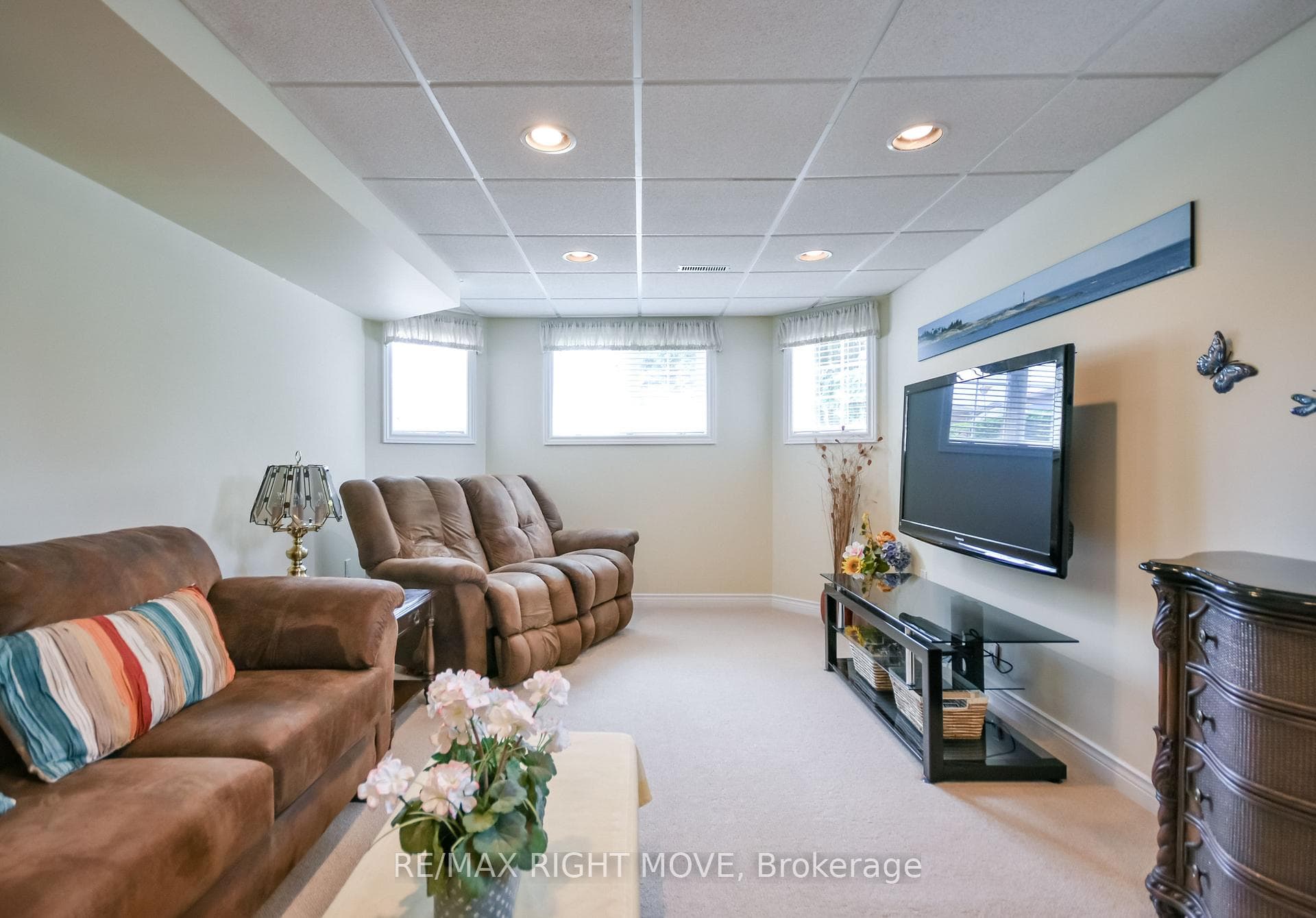 89 Carter Crescent photo 19