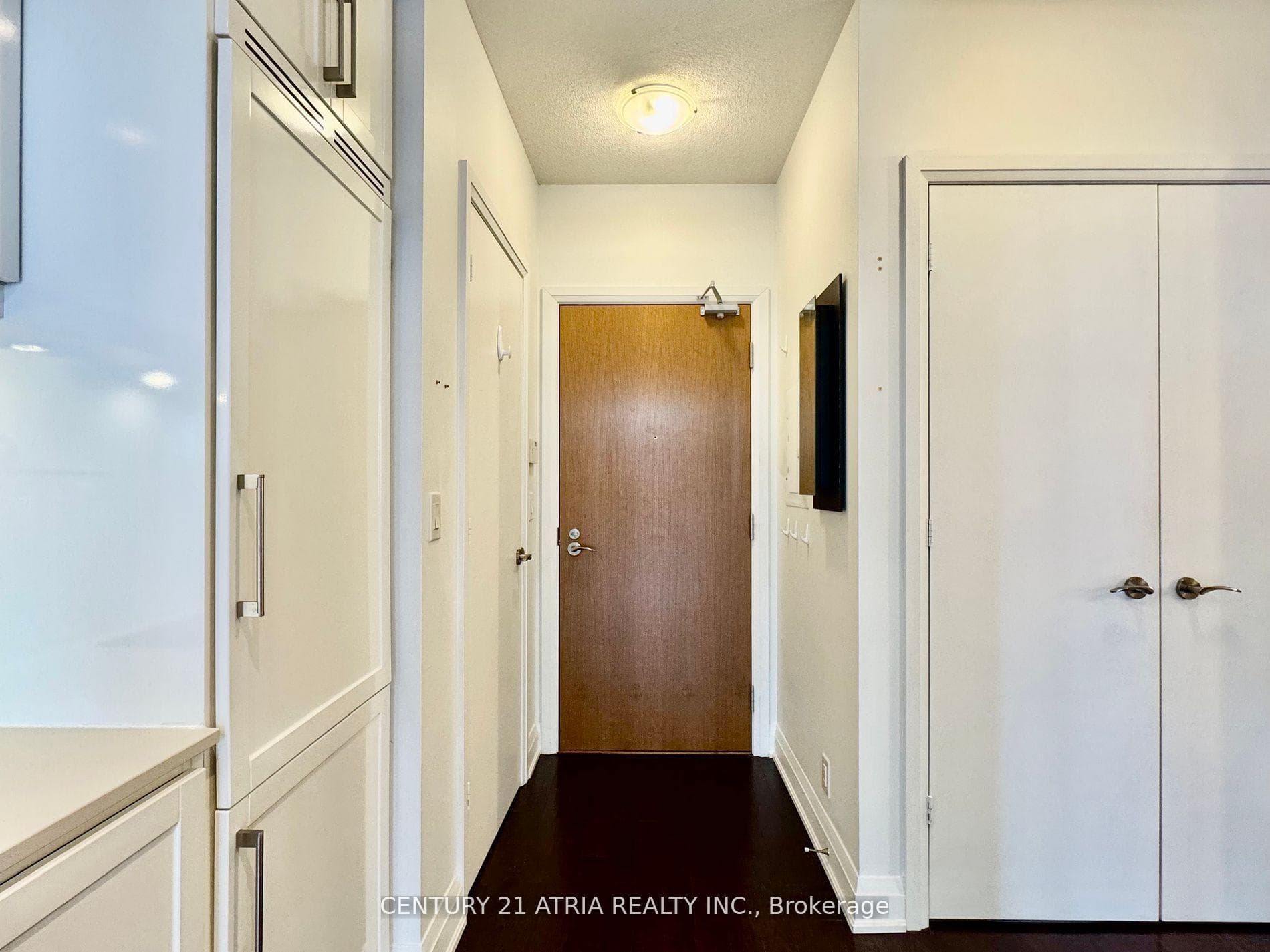 21 Clairtrell Road Unit 320 photo 6