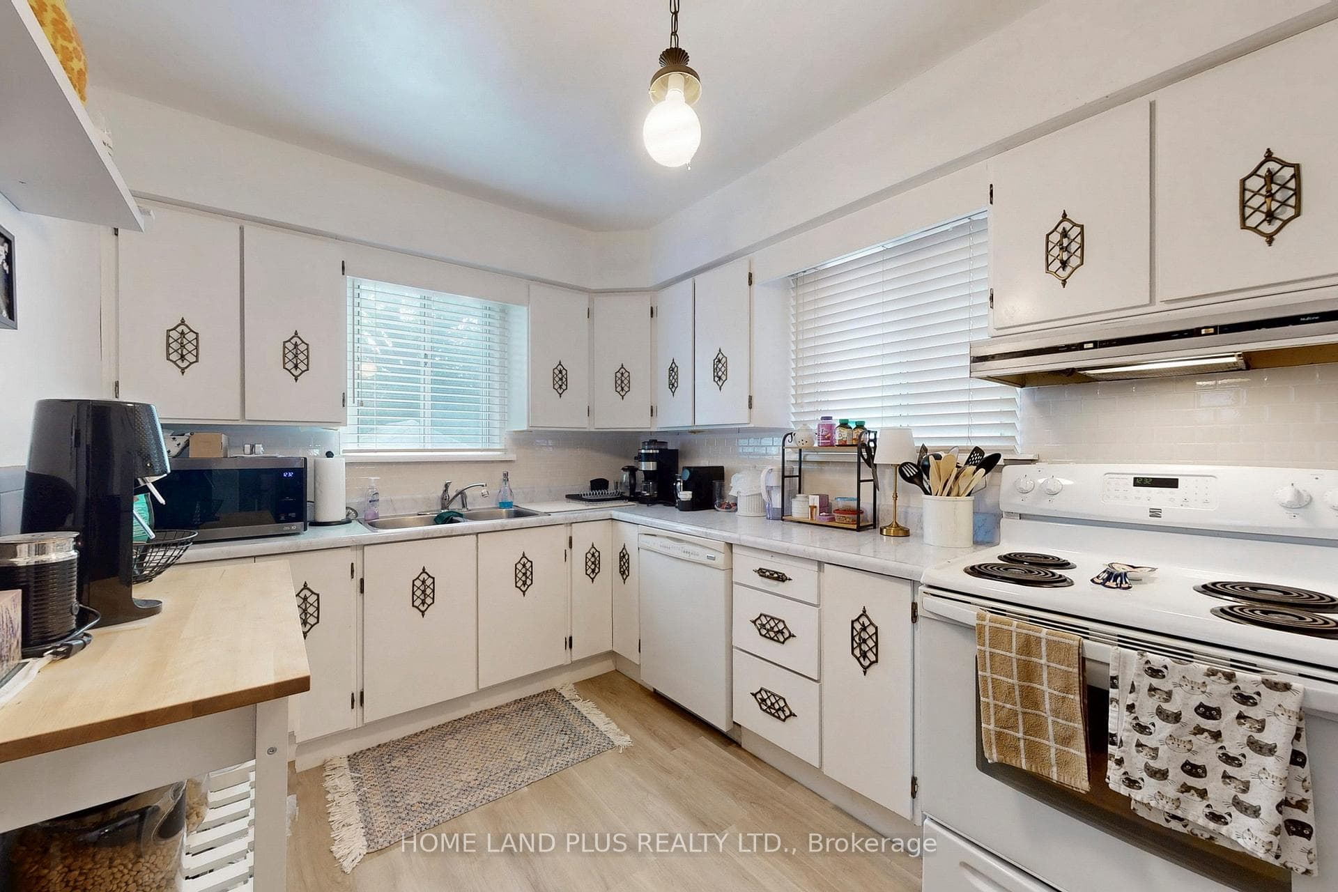 155 Brooke Avenue photo 11
