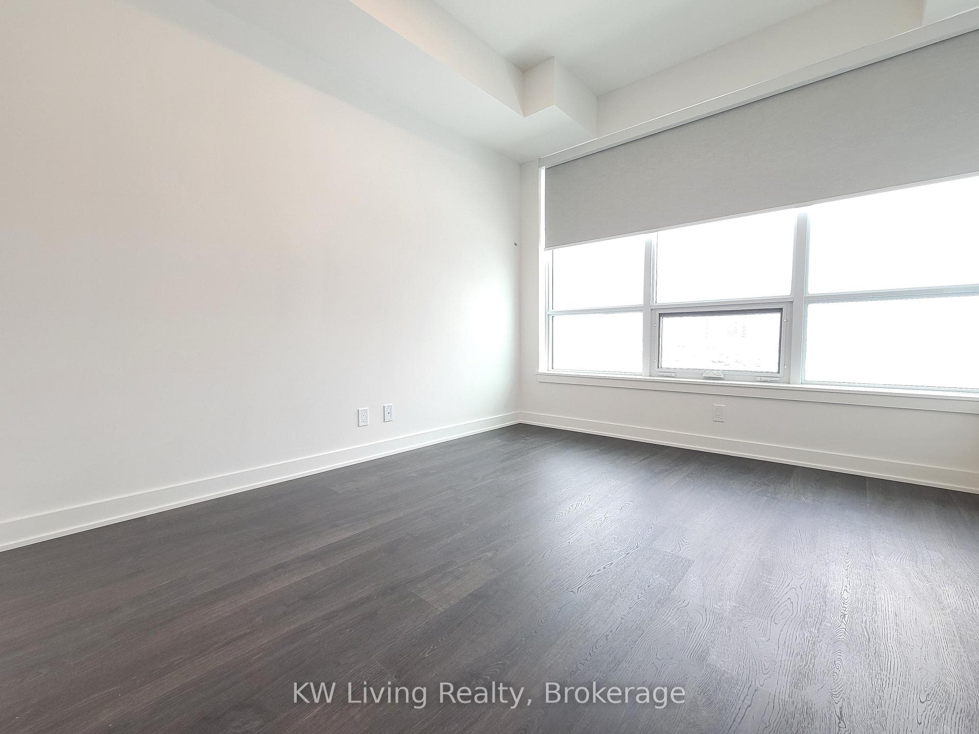 50 Upper Mall Way Unit 530 photo 10
