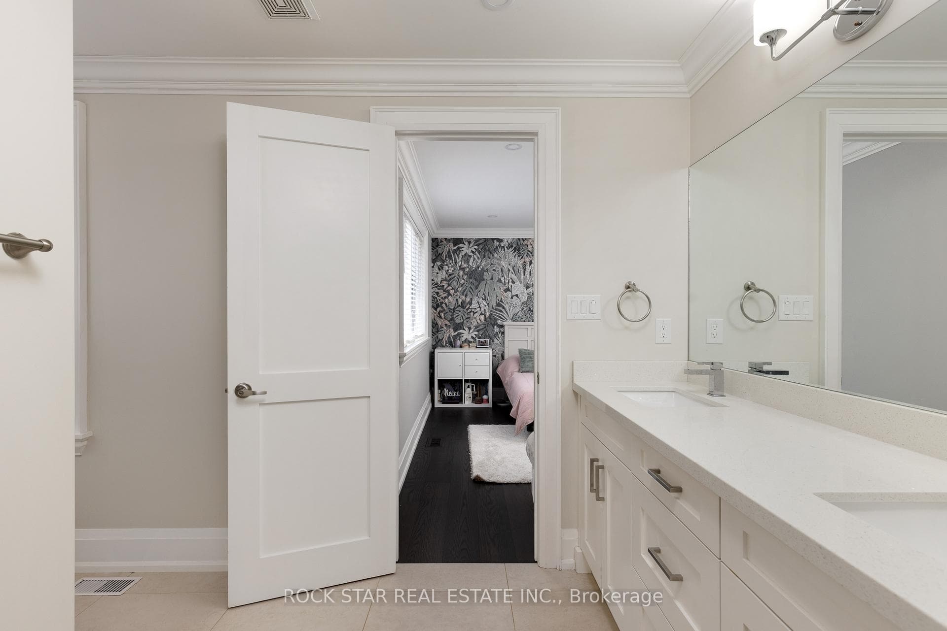 540 Weir Avenue photo 34