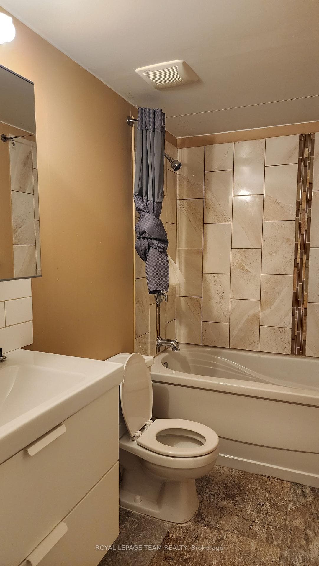 1013 Cadboro Road photo 27