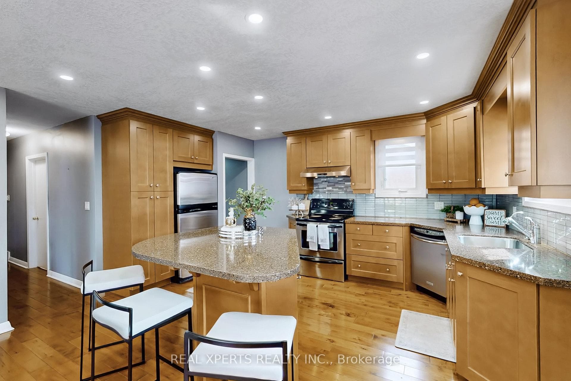 200 Rosemount Drive photo 12