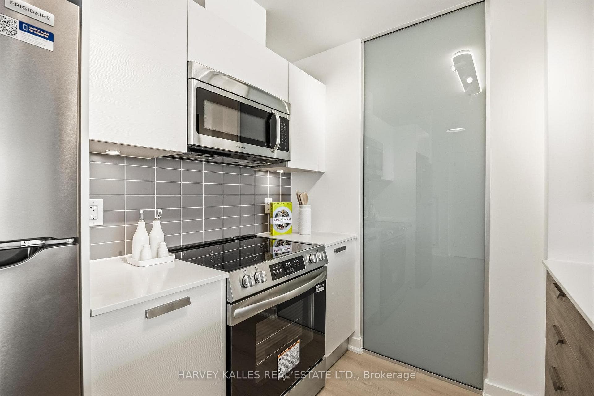 1815 Yonge Street Unit 1501 photo 28