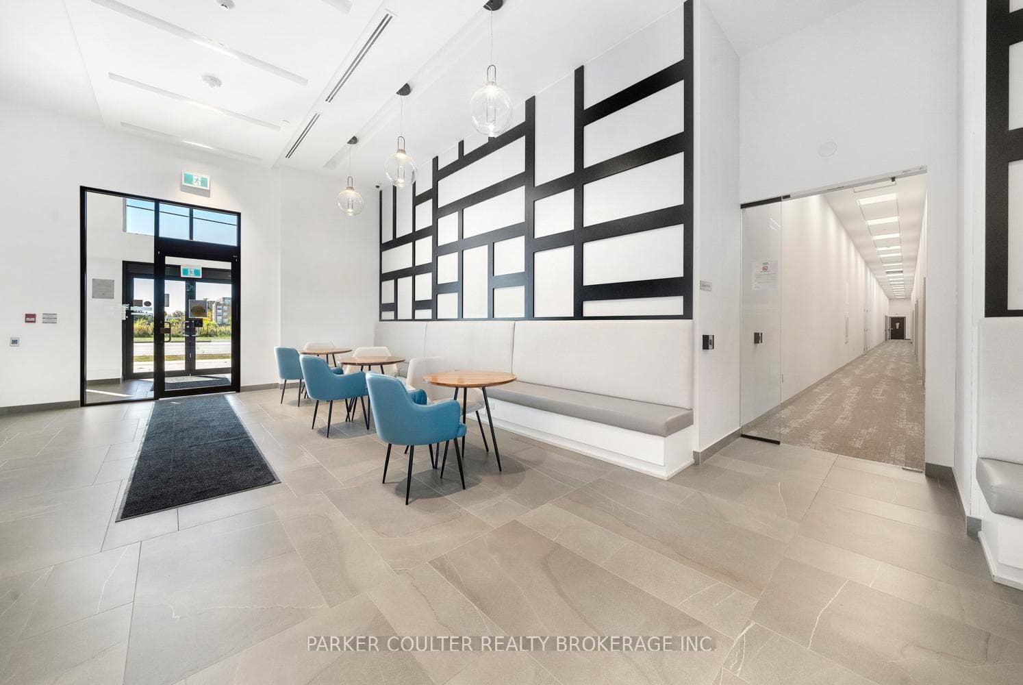 681 Yonge Street Unit 114 photo 5