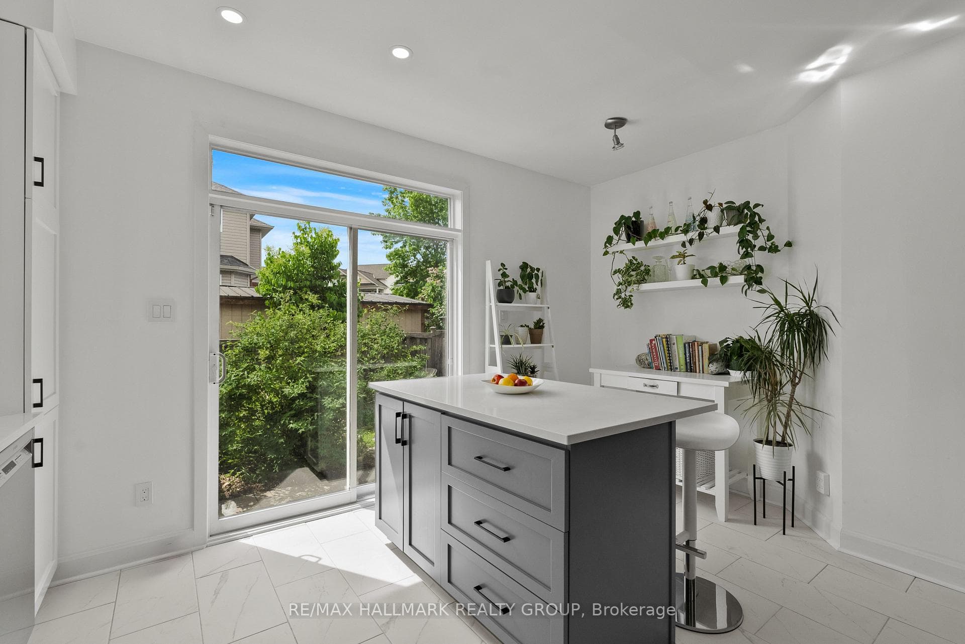 65 Alameda Way photo 14