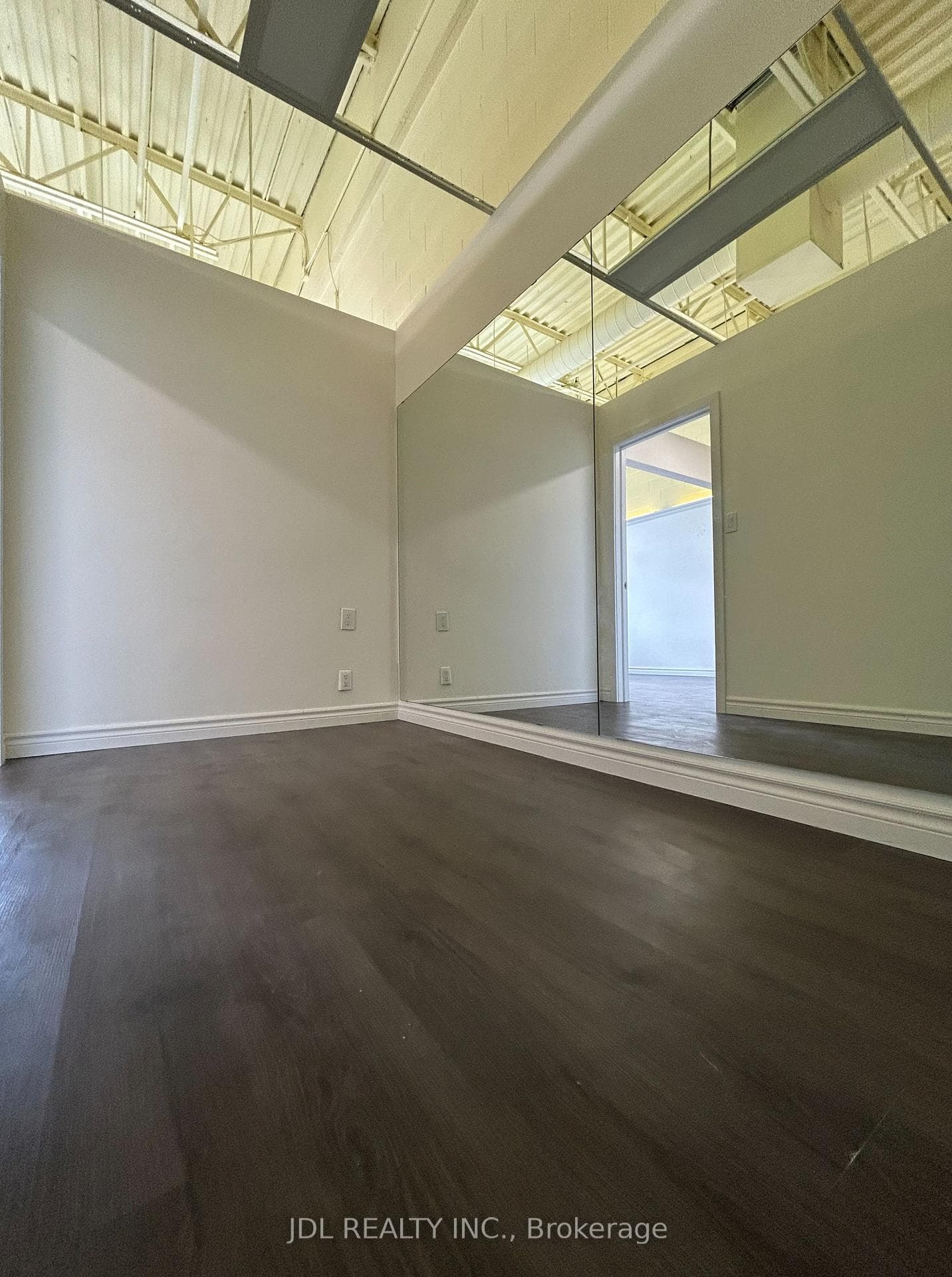 290 Yorktech Dr. Drive Unit Unit 20 photo 8