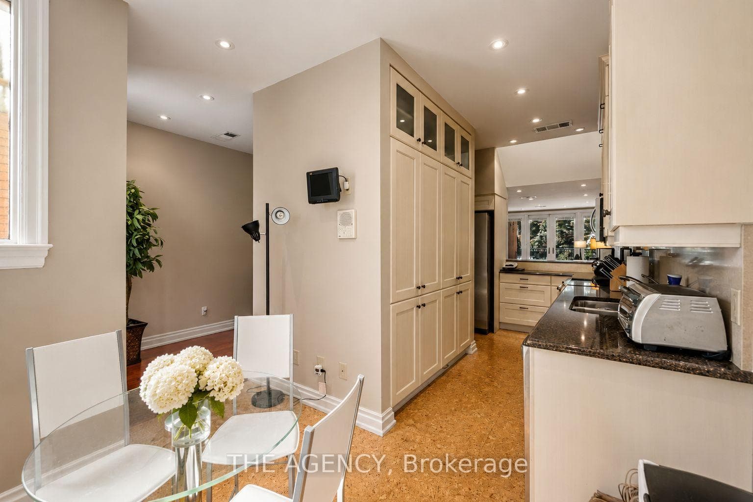 116 Hazelton Avenue Unit B&C photo 8