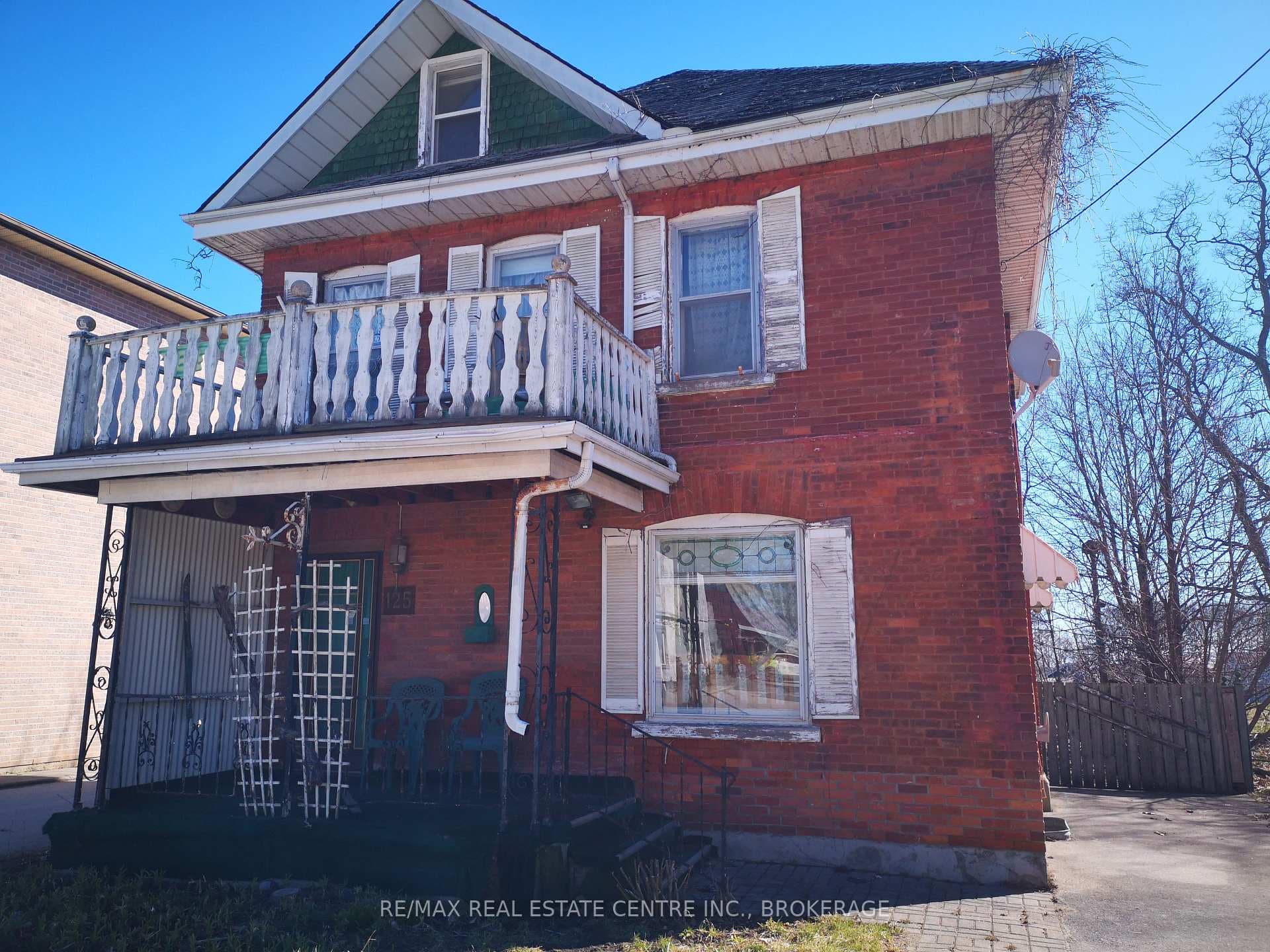 125 SYKES Street photo 1