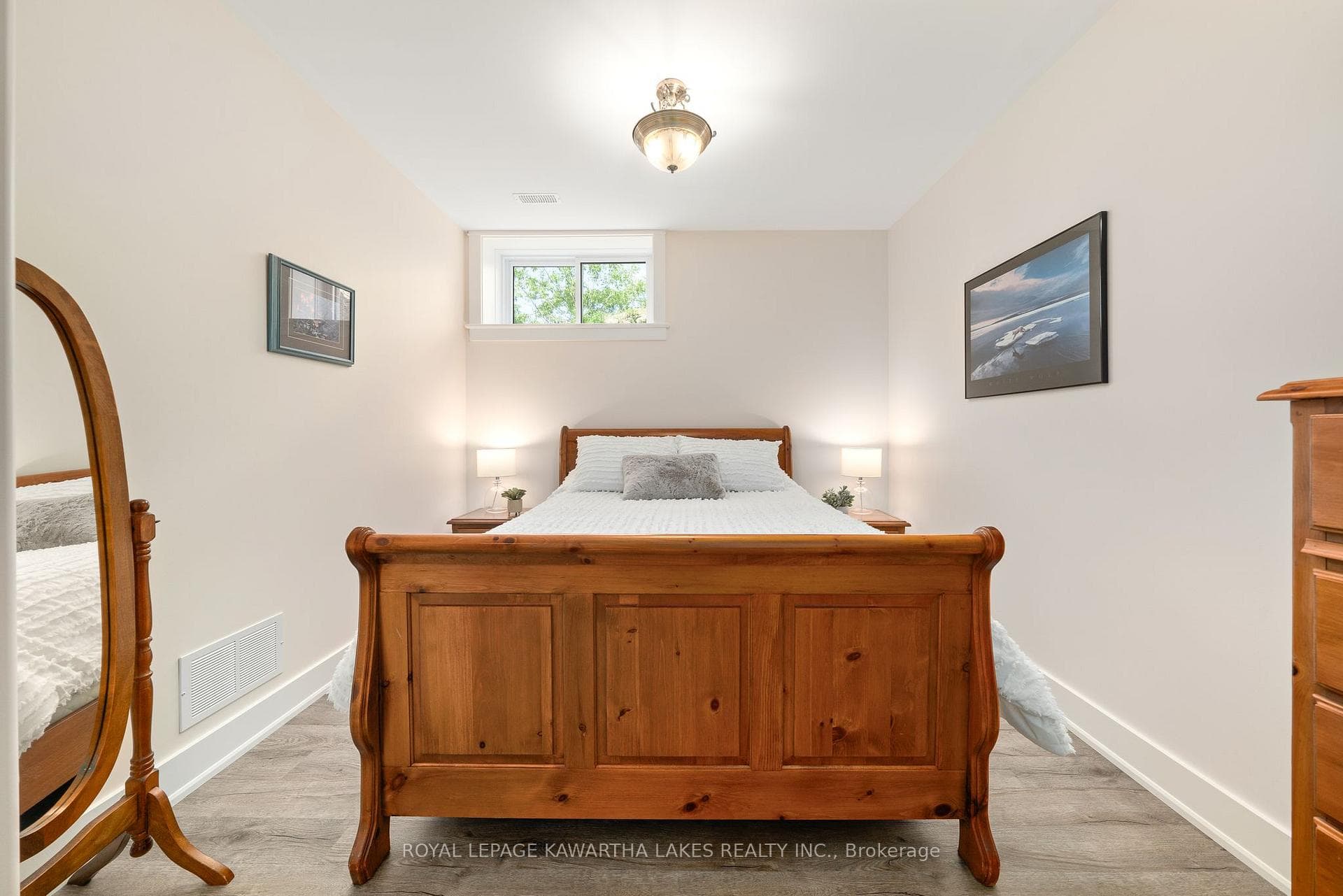 410 Country Lane photo 30