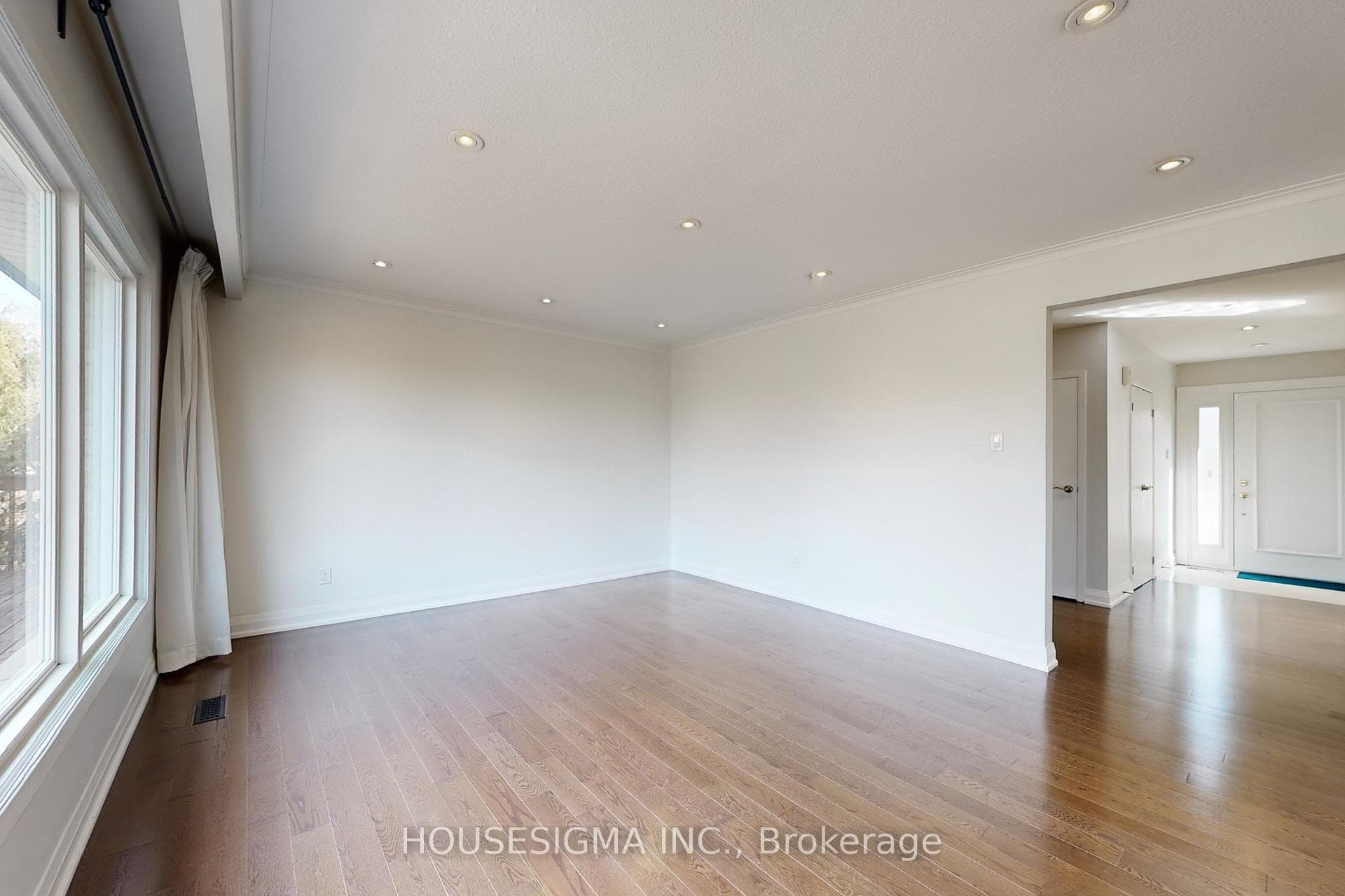 65 Bellbury Crescent photo 7