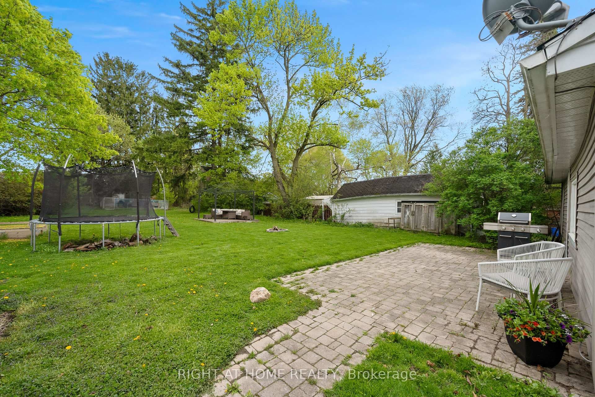 97 Scugog Street photo 30