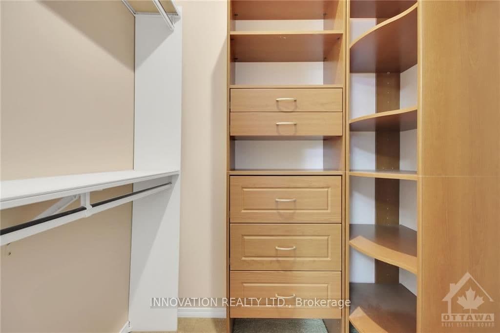 8 VEZINA Place photo 16