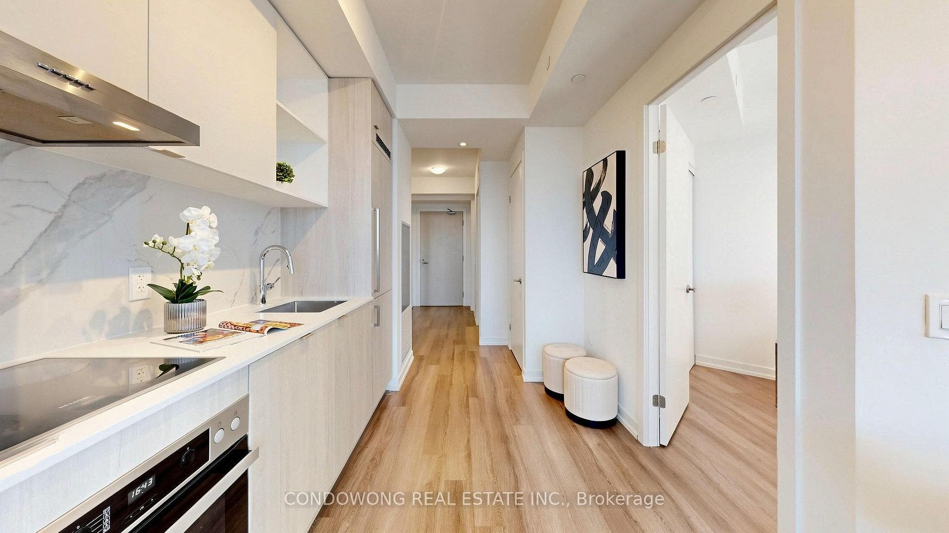 138 Downes Street Unit 6212 photo 12