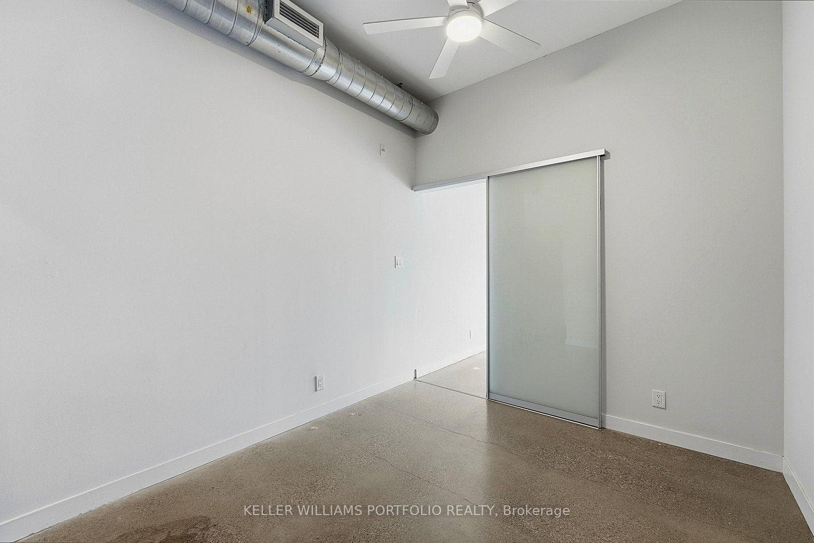 569 King Street Unit 407 photo 16