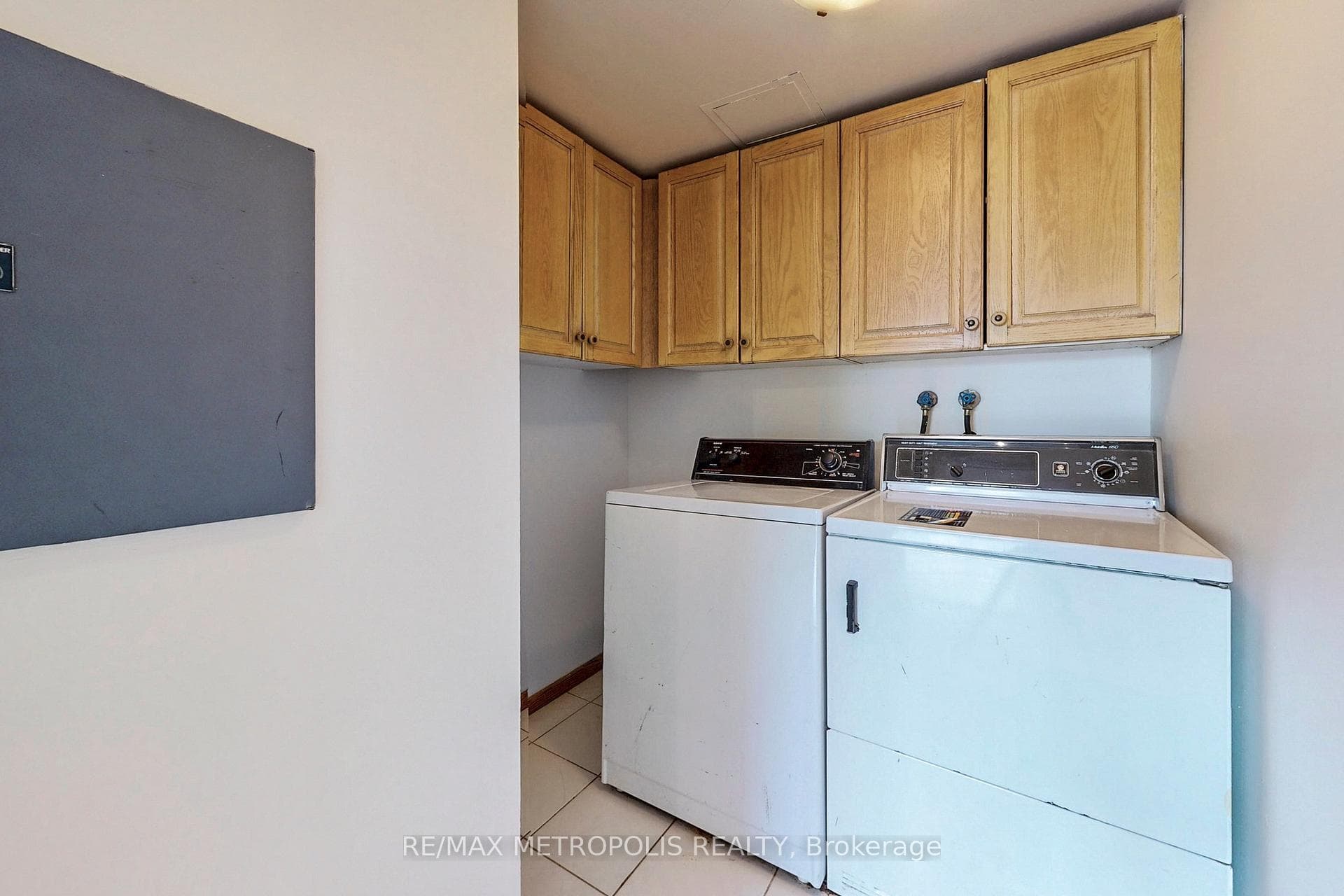 39 Kimbercroft Court Unit 306 photo 24