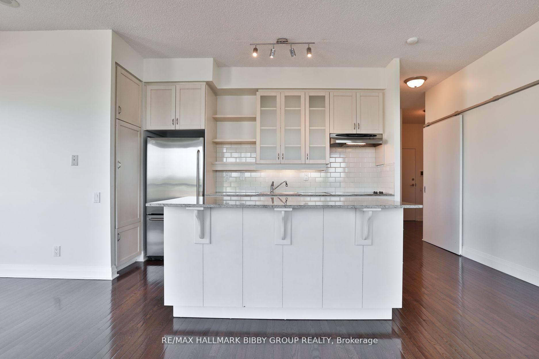 20 Scrivener Square Unit 604 photo 8