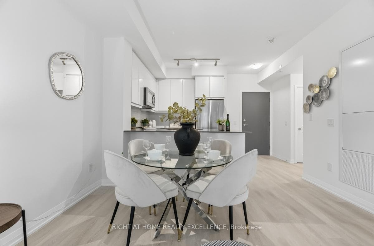 3260 SHEPPARD Avenue Unit 411 photo 6