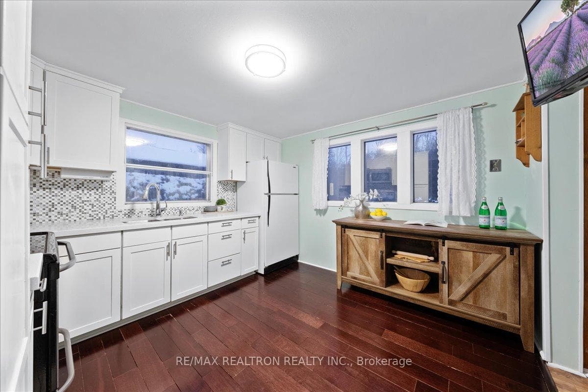 18 Hadden Road photo 27