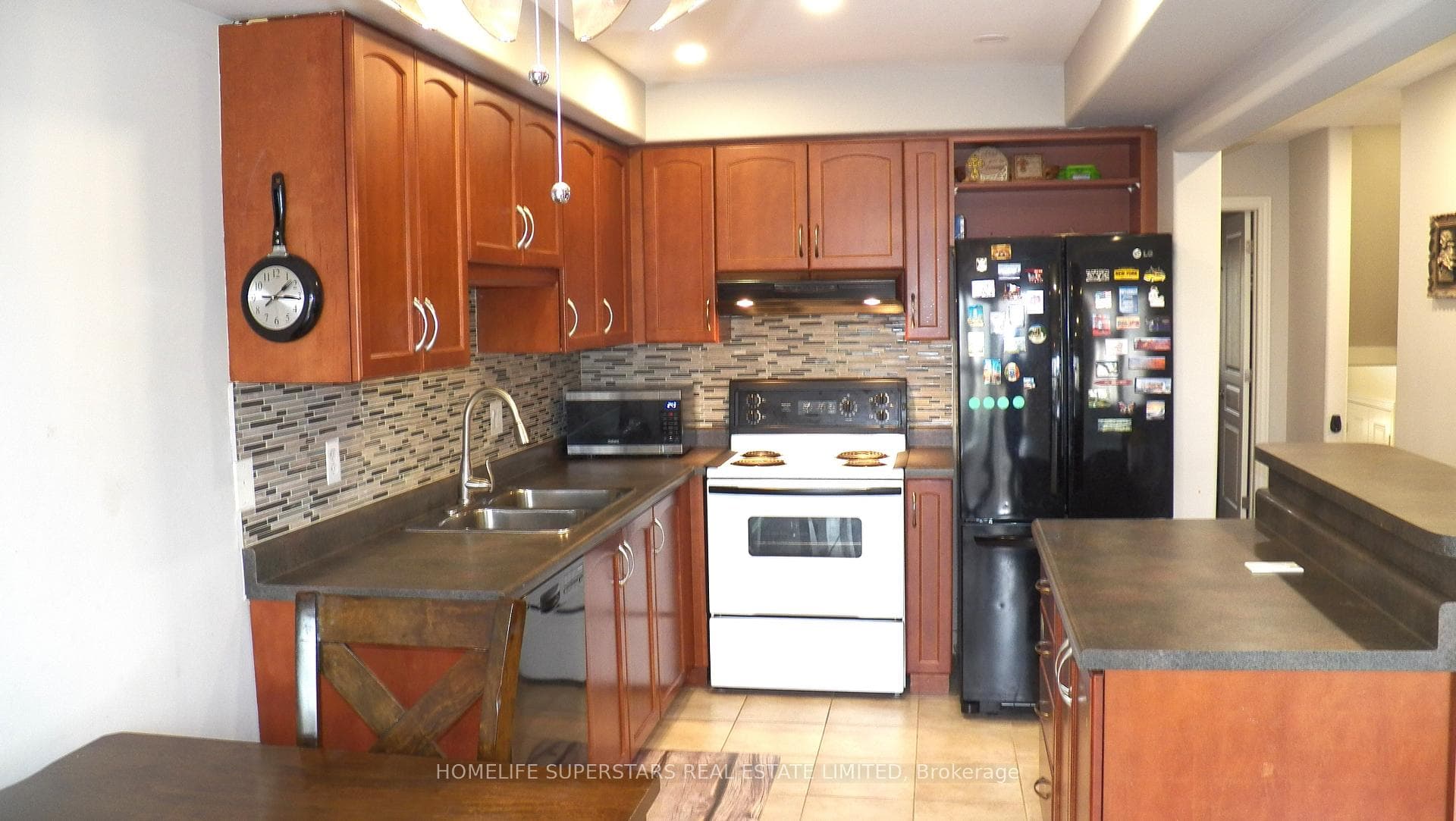 242 Upper Mount Albion Road Unit 25 photo 9
