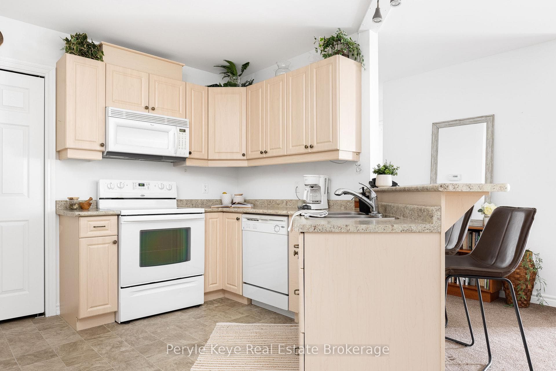 24 Dairy Lane Unit 206 photo 15