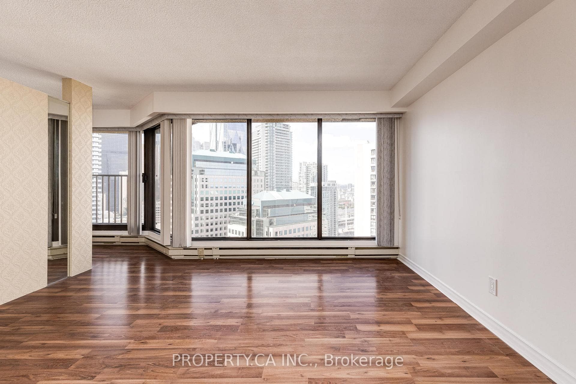 65 Harbour Square Unit 3209 photo 6
