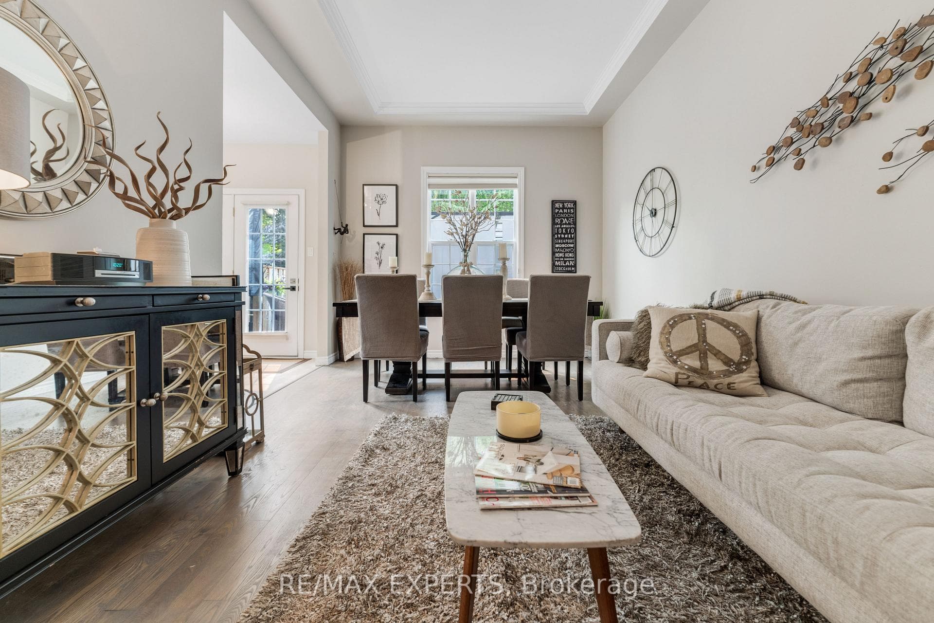 608 Simcoe Street Unit 19 photo 4