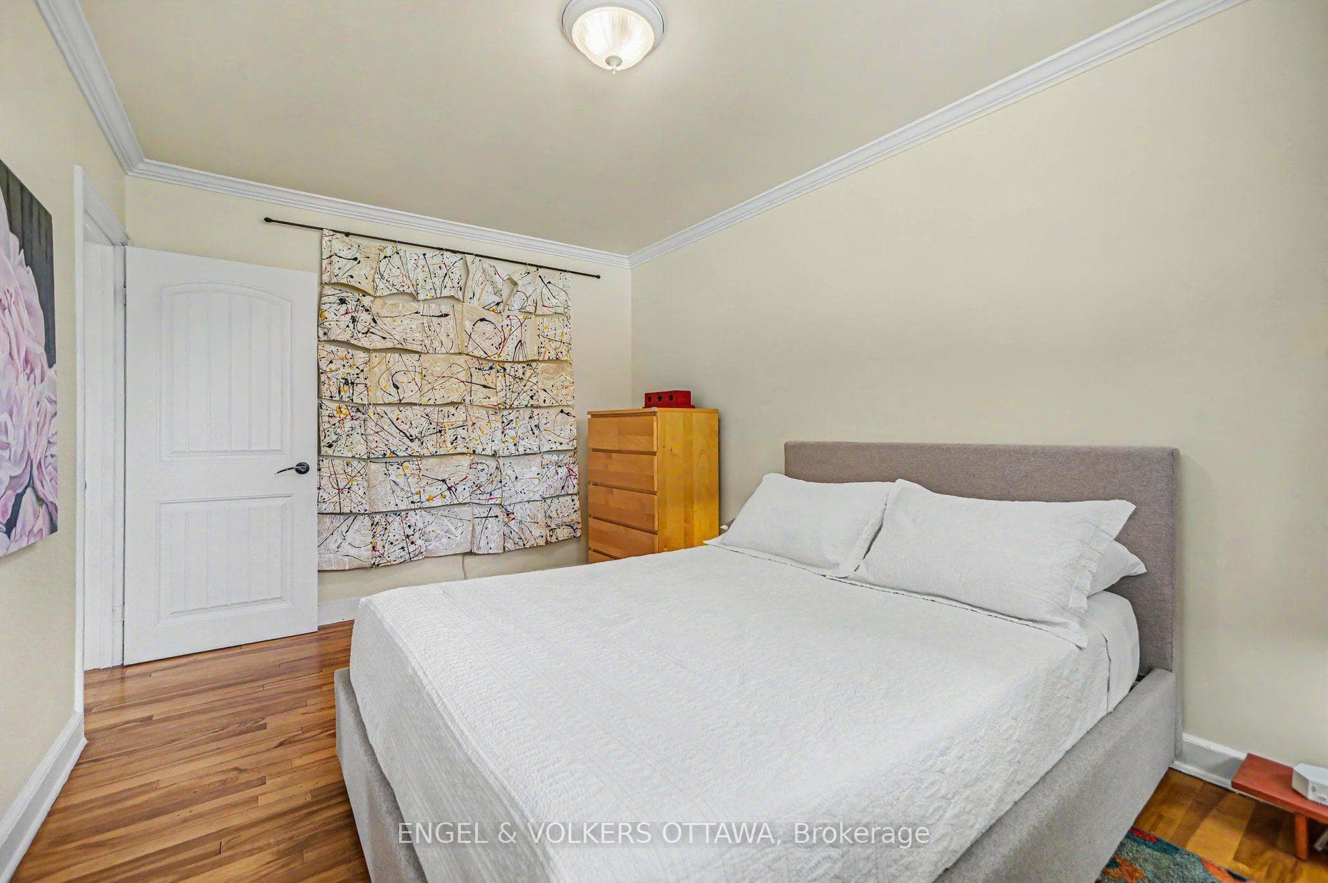 1319 Kingston Avenue photo 15