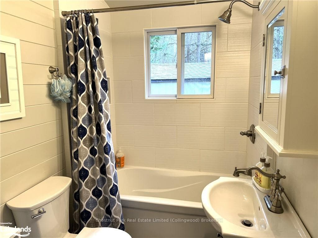 116 CASTLEVIEW Road photo 19