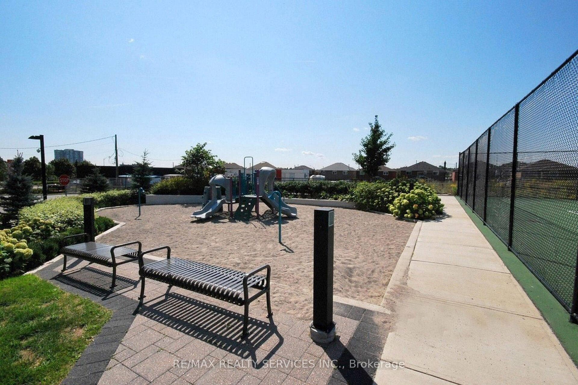 335 Rathburn Road Unit 1710 photo 41