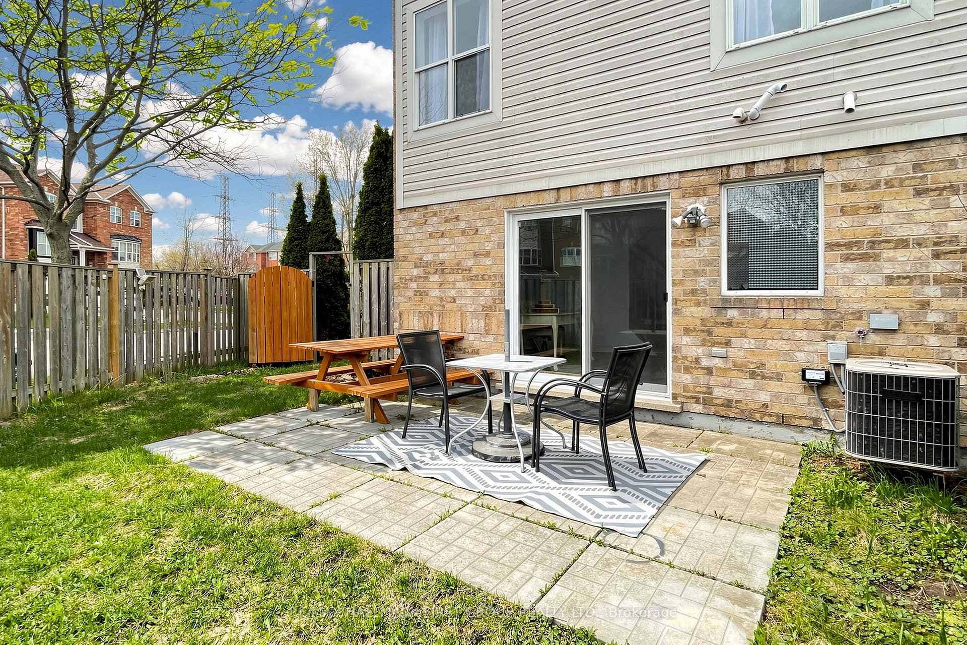 61 Reindeer Drive photo 37