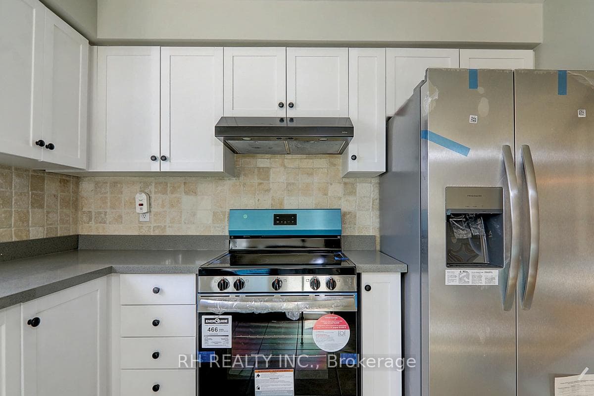 7 Woodfern Court photo 10