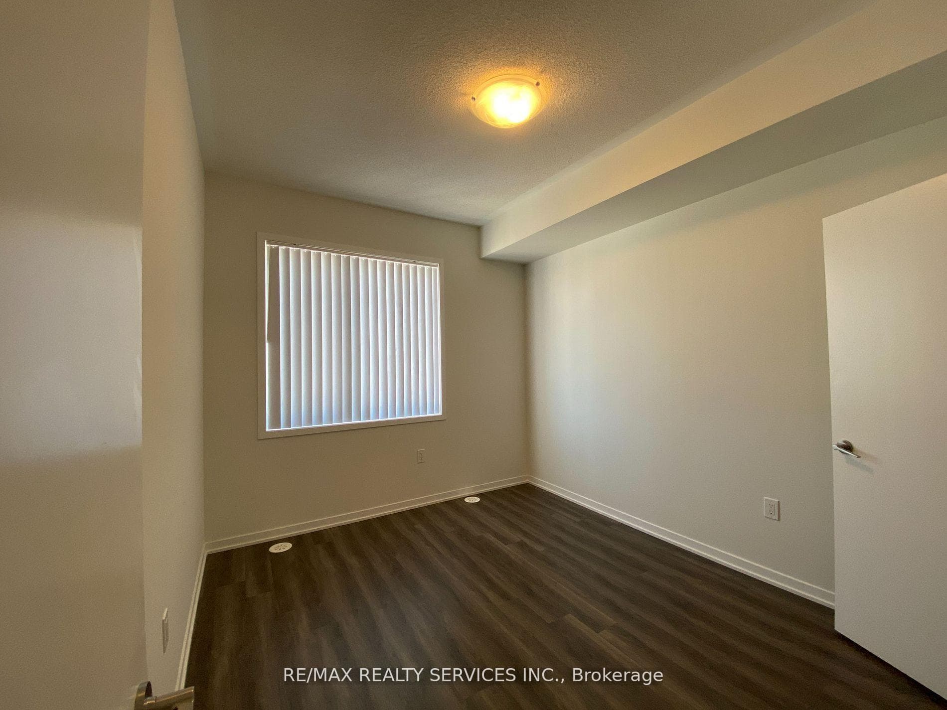 80 Honeycrisp Crescent Unit 372 photo 6