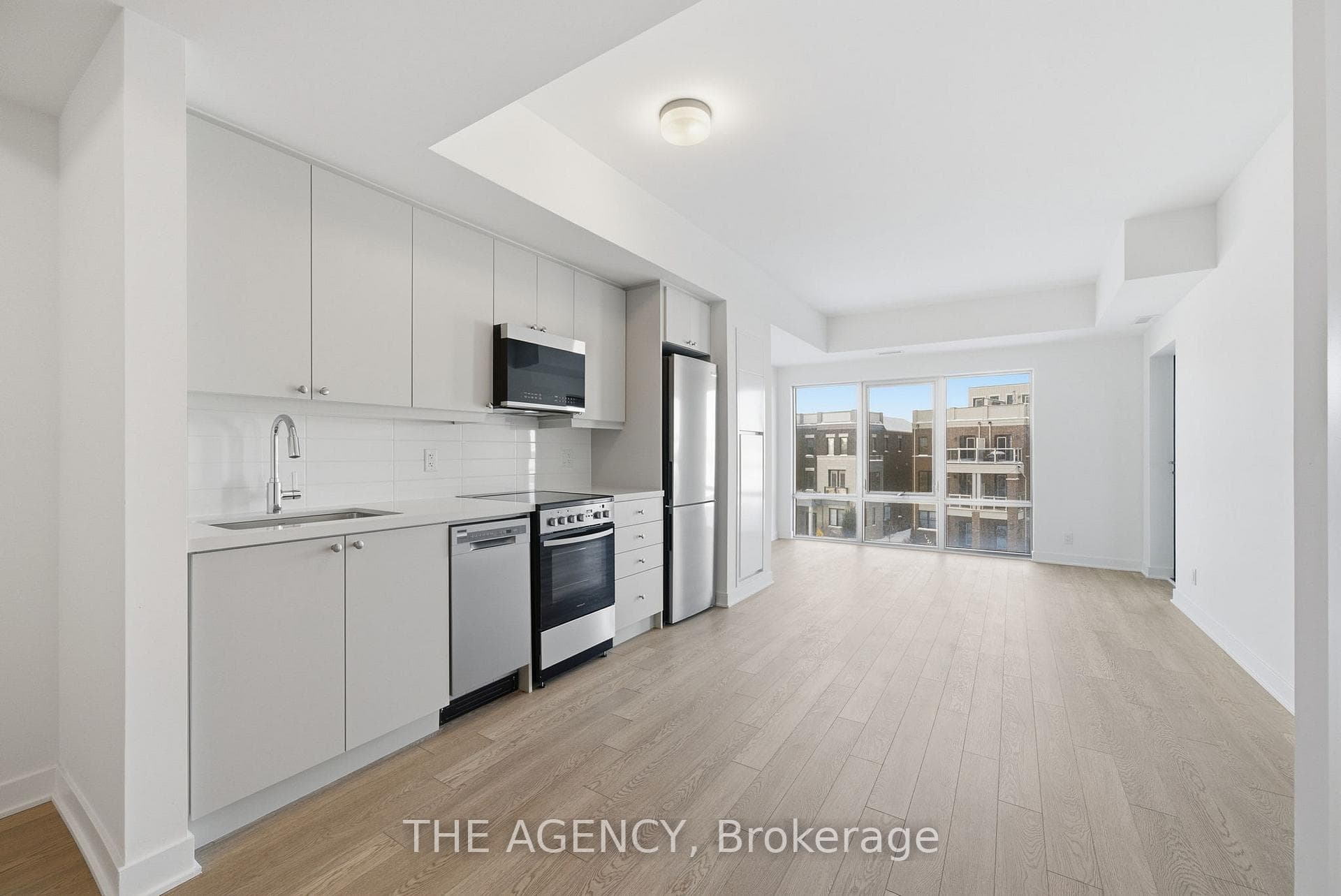 51 Clarington Boulevard Unit 316 photo 9