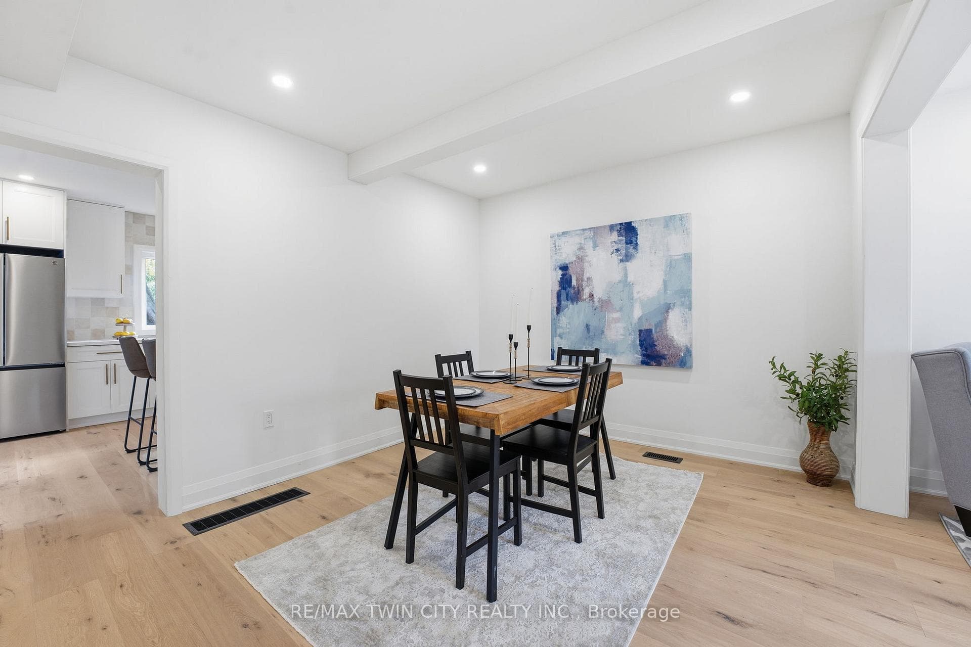 55 Jones Street photo 16